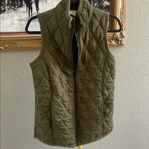 Karen Kane Green Quilted Vest Water-Resistant Outdoor Layer size small